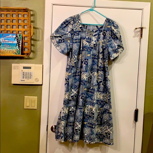 hawaiian togs Dresses & Skirts - Hawaiian moo mo